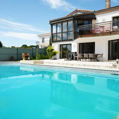 Avec Piscine Chauffee Et Magnifique Vue *