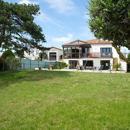 Villa Avec Piscine Chauffee Et Magnifique Vue