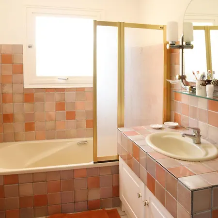 Willa Avec Piscine Chauffee Et Magnifique Vue Royan