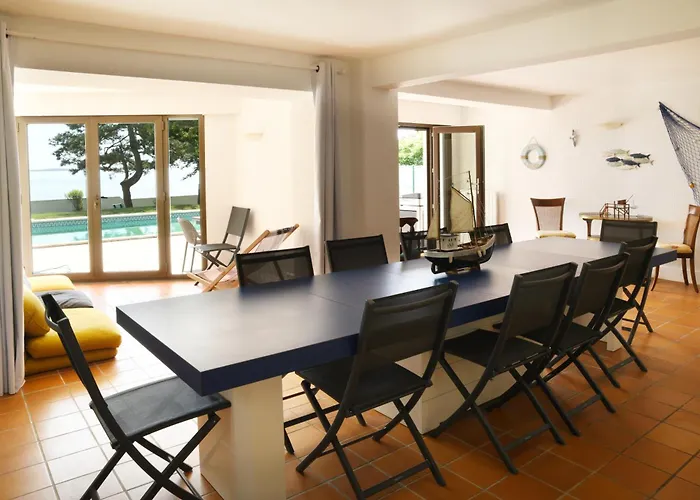 Avec Piscine Chauffée Et Magnifique Vue Villa Royan