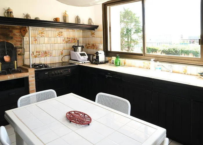 Avec Piscine Chauffée Et Magnifique Vue Villa