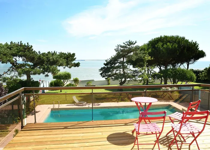 Avec Piscine Chauffée Et Magnifique Vue * Royan