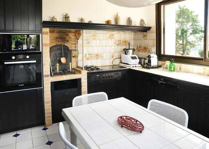 Villa Avec Piscine Chauffée Et Magnifique Vue *